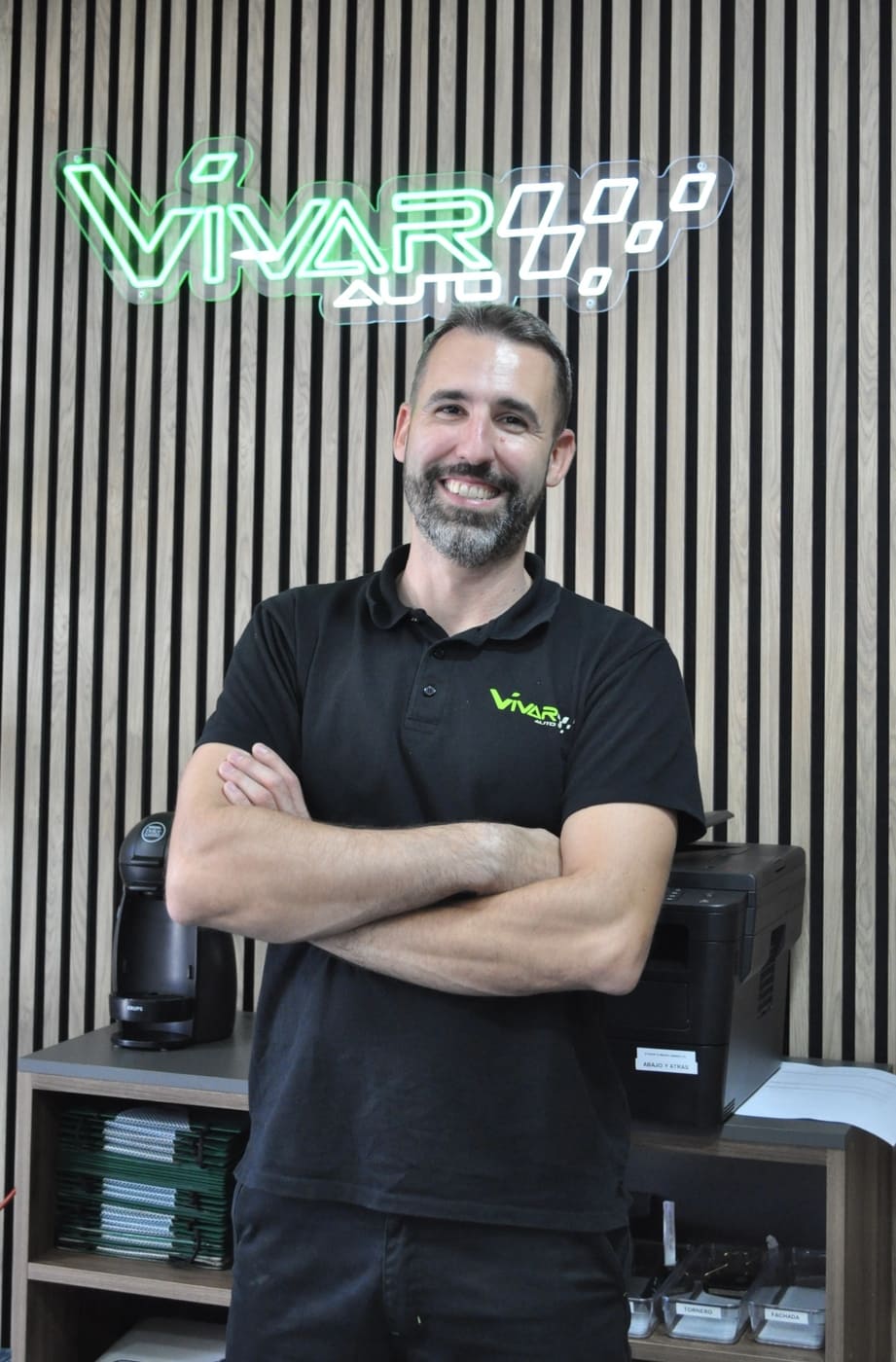 Pablo Vivar Auto Gerente y Jefe de Taller