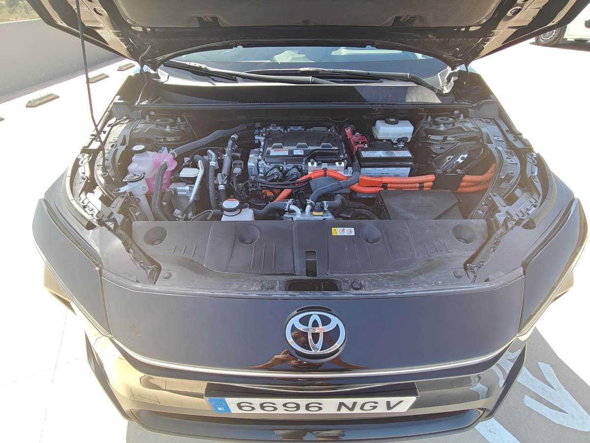 TOYOTA bZ4X EV Advance 204cv - 2025