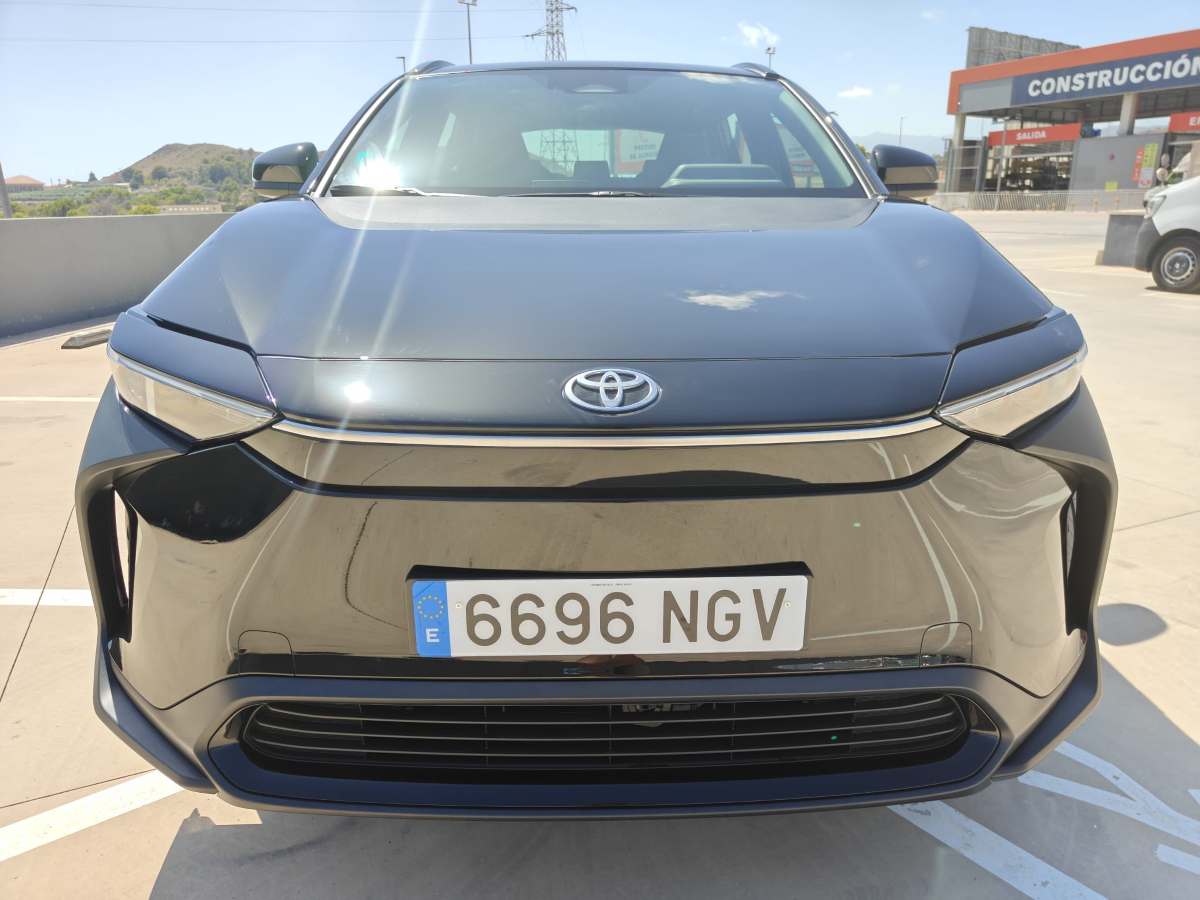 TOYOTA bZ4X EV Advance 204cv - 2025
