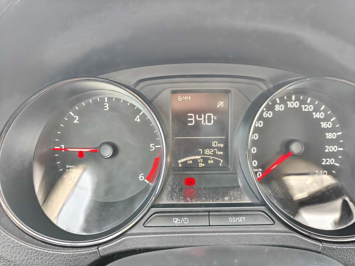 VW POLO V 1.4 TDI 75CV - 2014